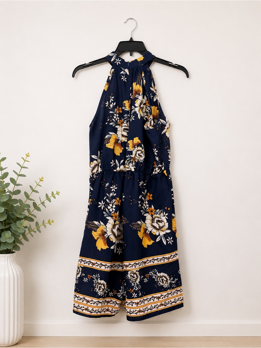 Women’s Navy Floral Halter Romper Size XS - Picture 4 of 4